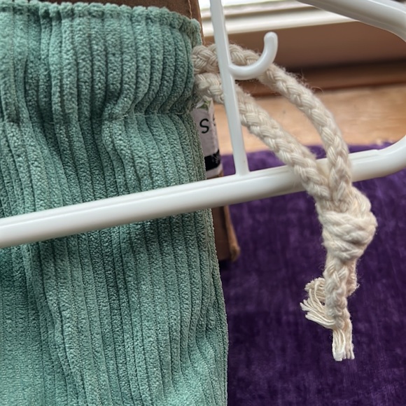 NWT MINT GREEN CORDUROY DRAW STING TOTE/ new/ fall green/ striped interior. Adj - Picture 8 of 12